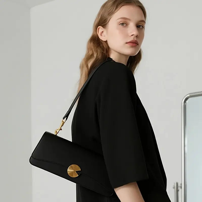 DECOUVREZ LA COLLECTION DES SACS MINIMALISTES TRES TENDANCES INTENMPORELSPORELS ET POLYVALENT SELECTIONNES PAR SOINS POUR VOUS.