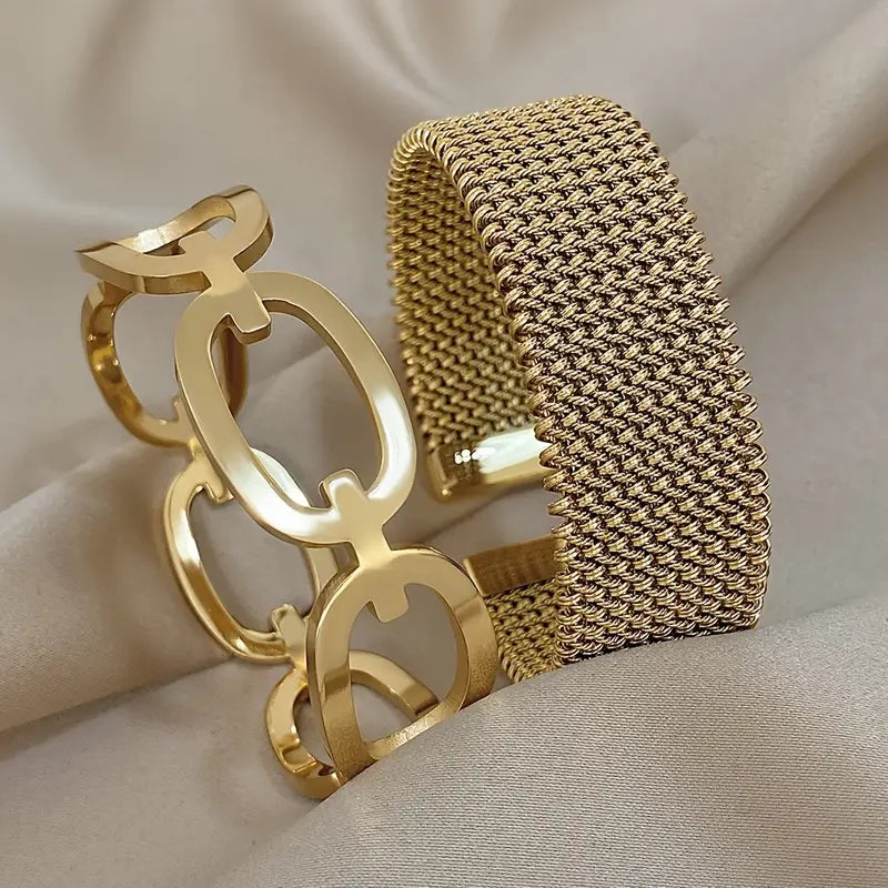 Ensemble de deux  Bracelets élégants en métal doré pour femme