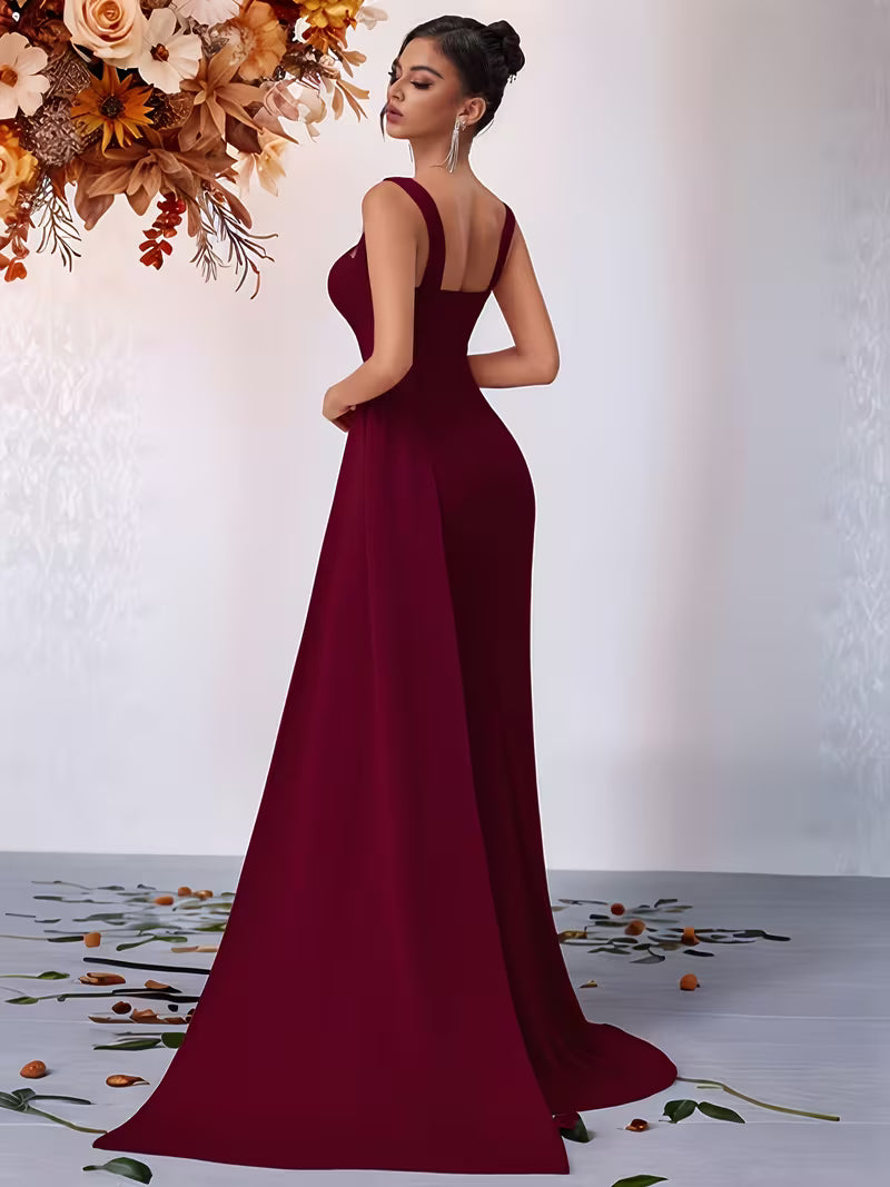 Robe longue de soirée avec traine latérale