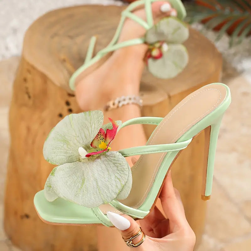 Sandales hautes à bouton de fleurs femme